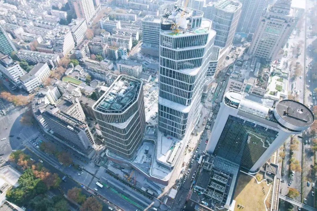 0112【k8凯发安装投稿官网】k8凯发安装参建的杭州恒隆广场项目顺利完工.png