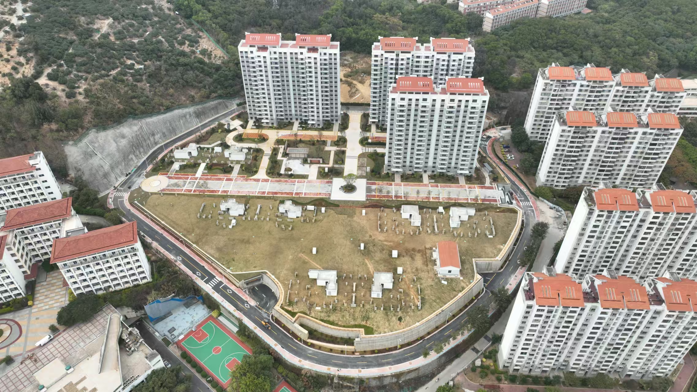 期局报投稿【工程动态】k8凯发海峡厦门公司厦门大学嘉庚学院教师公寓项目顺利通过竣工验收 (1).jpg