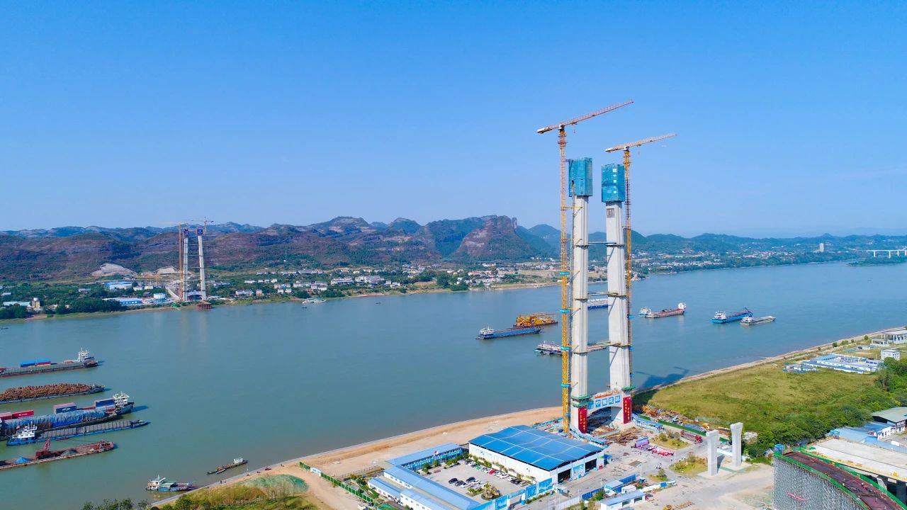 张琨555.jpg 张琨555.jpg