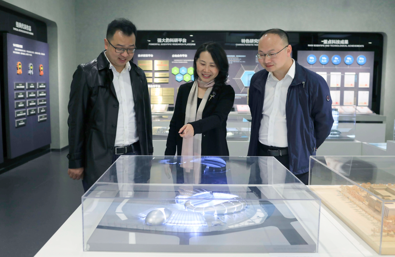 冯远333.png 冯远333.png