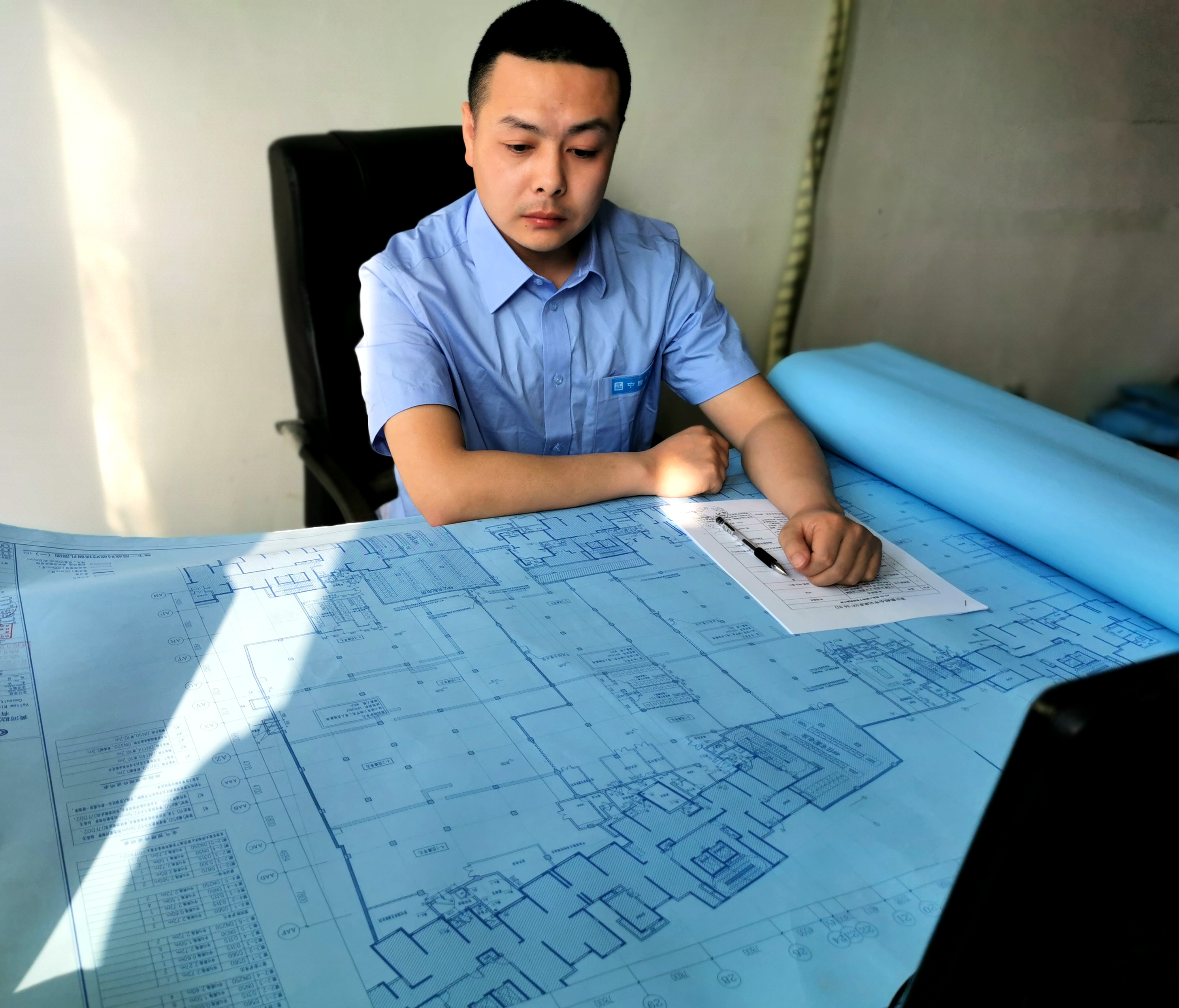 查看图纸.jpg 查看图纸.jpg