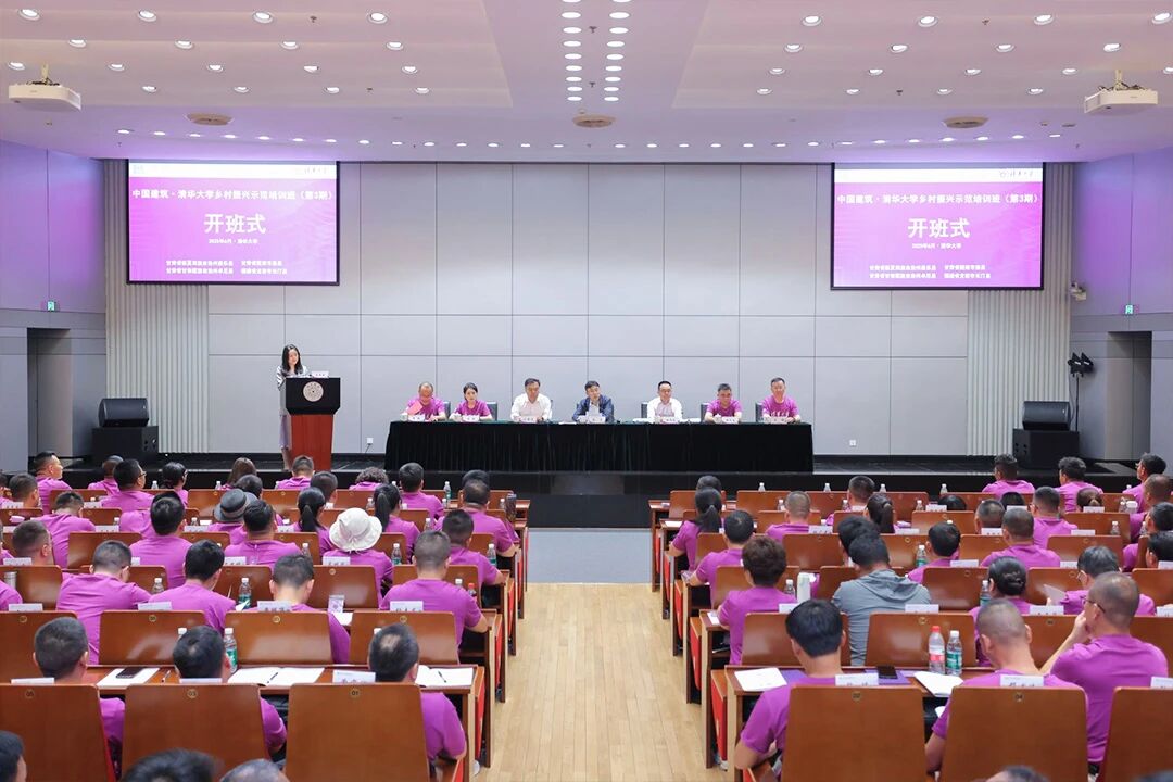 帮扶023.jpg 帮扶023.jpg